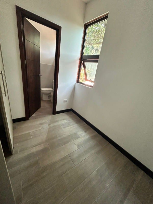 Townhouse en renta zona 15 VH1 — Casa en Alquiler en Zona 15, Guatemala, Ciudad — foto 14 de 17