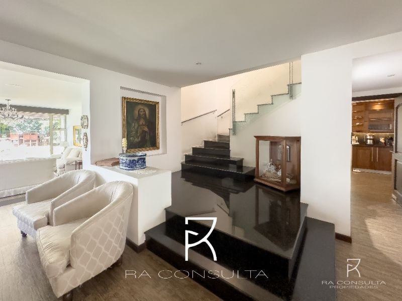 Espectacular Casa en zona 15 - 4