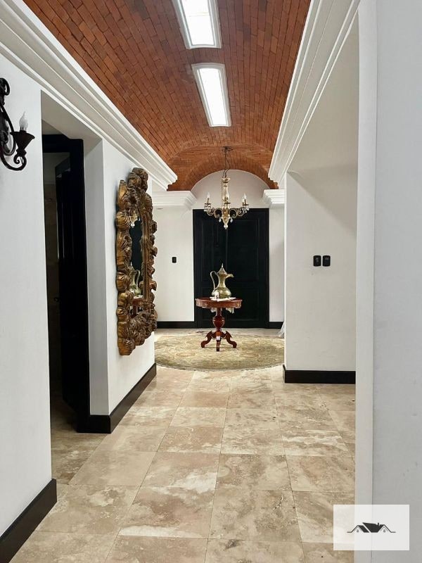 VENDO/RENTO CASA AMUEBLADA EN KM 14.5 CARRETERA AL SALVADOR CONDOMINIO LA ESPAÑOLA — Casa en Venta en km 11-15, Carretera a El Salvador, Guatemala, Ciudad — foto 2 de 17