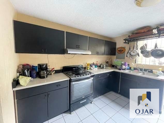 Residencia con apartamento en venta, dentro de condominio en Bvld Tulam Tzu - 1