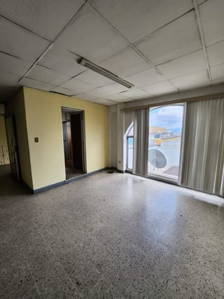 Propiedad en Calzada Roosevelt, Zona 2 de Mixco — Casa en Venta en Zona 2 Mixco, Guatemala, Ciudad — miniatura 2 de 5
