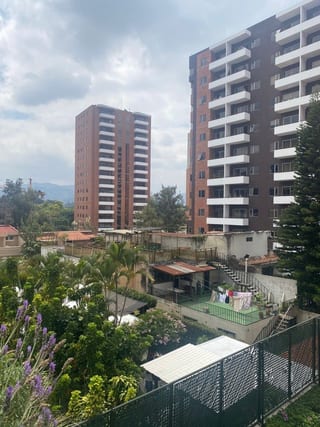 APARTAMENTO EN VENTA EN ZONA 14 — Apartamento en Venta en Casa Alta, Zona 14, Guatemala, Ciudad — miniatura 2 de 4