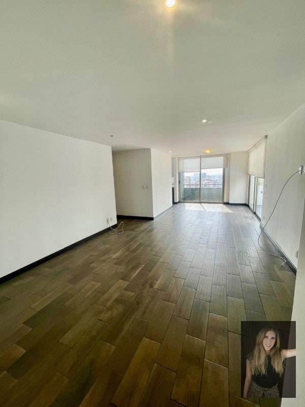 Apartamento en renta Edificio Verona zona 10 - 16