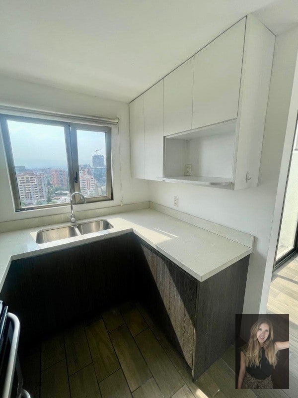 Apartamento en renta Edificio Verona zona 10 - 8