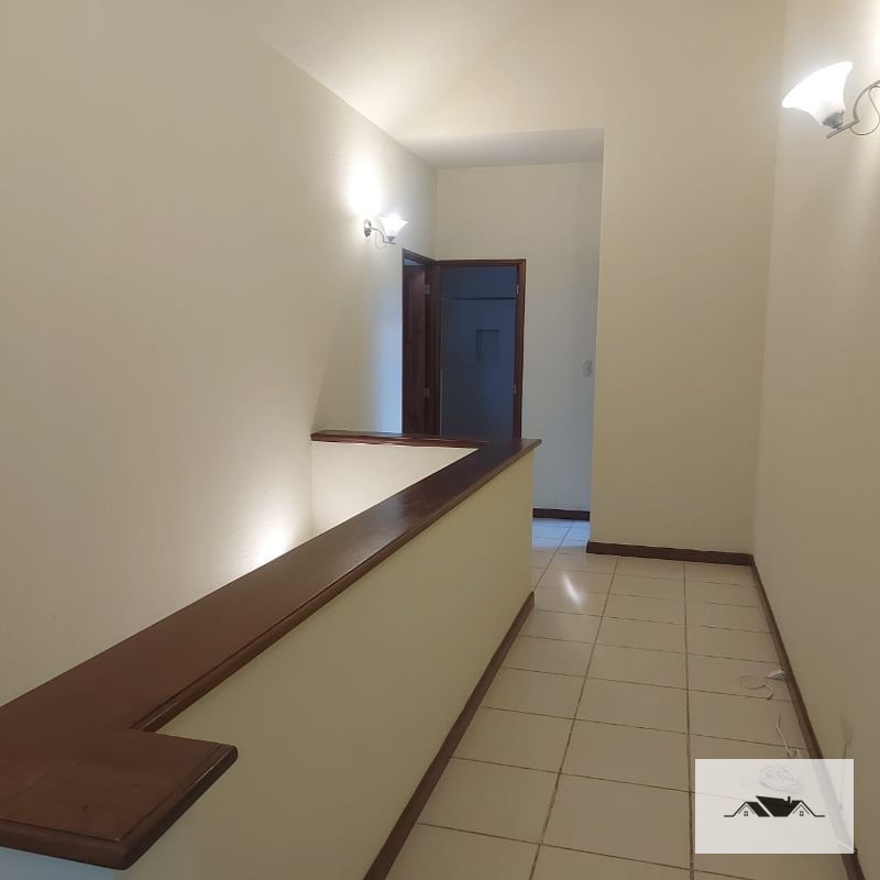 En Renta Hermosa Casa Zona 10  Condominio Reina Sofia — Casa en Alquiler en Zona 10, Guatemala, Ciudad — foto 6 de 10