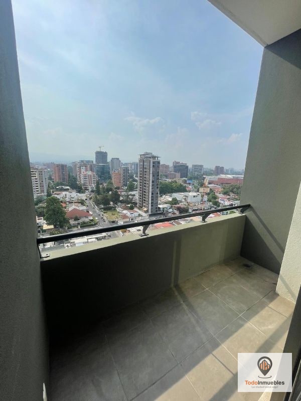 Apartamento Penthouse en Renta en Edificio Verona z10 - 1