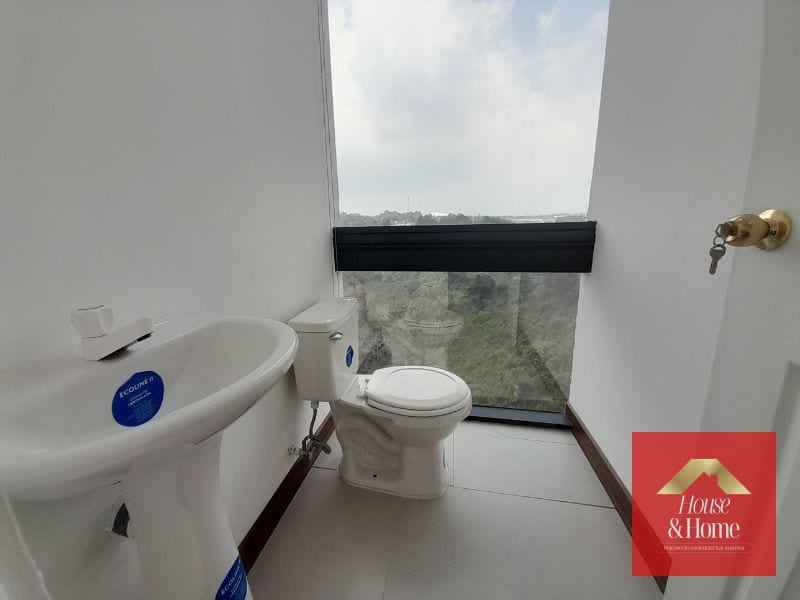 Venta de clínica en Carretera a El Salvador — Clínica en Venta en km 21-25, Carretera a El Salvador, Guatemala, Ciudad — foto 5 de 9