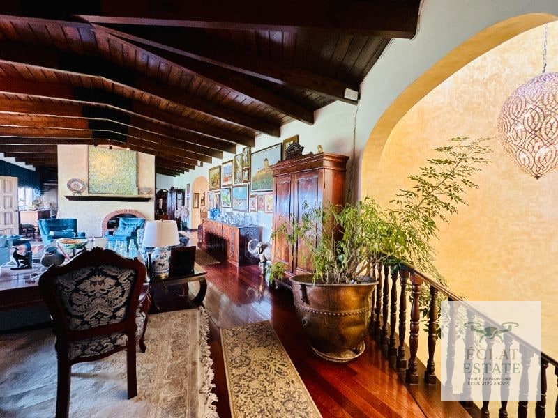 Excepcional Casa Residencial En Renta En San Rafael 1, Km 9 CAES: Grandiosidad y Elegancia en 1,025 m² - 6
