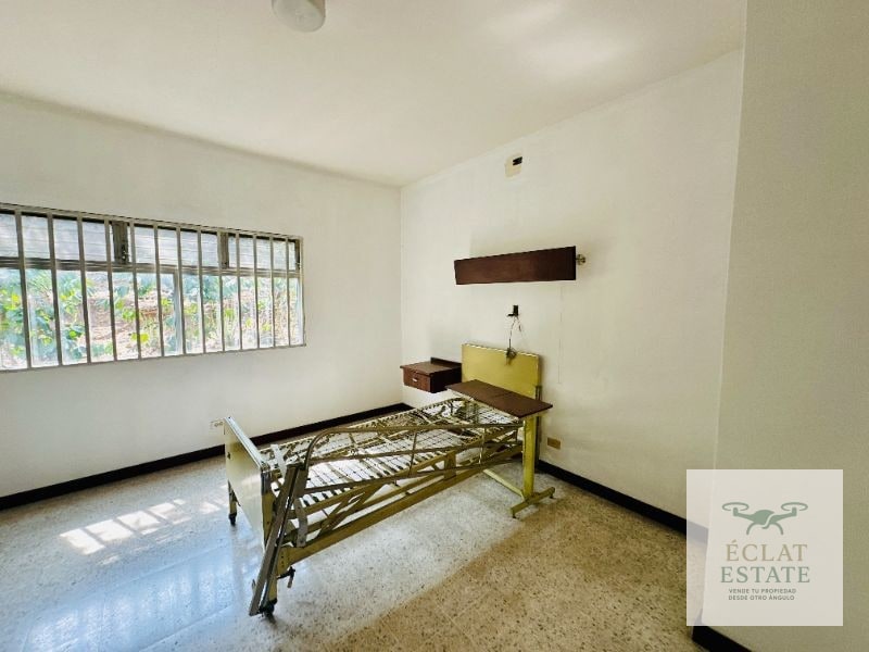 Edificio en Renta KM 8 Carretera a El Salvador | Ideal Clínica, Oficinas o Corporativo - 5