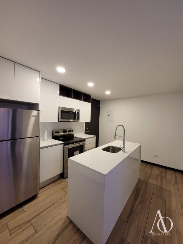 Apartamento Amueblado en Alquiler Edificio Cassia, zona 15 VHI N4 - 6