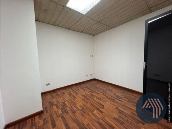 Alquiler de Oficina Tabicada 85MT2 - Murano Center, Zona 10 — Oficina en Alquiler en Murano Center, Zona 10, Guatemala, Ciudad — foto 3 de 6