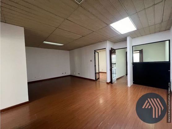 Alquiler de Oficina Tabicada 85MT2 - Murano Center, Zona 10 — Oficina en Alquiler en Murano Center, Zona 10, Guatemala, Ciudad — foto 1 de 6