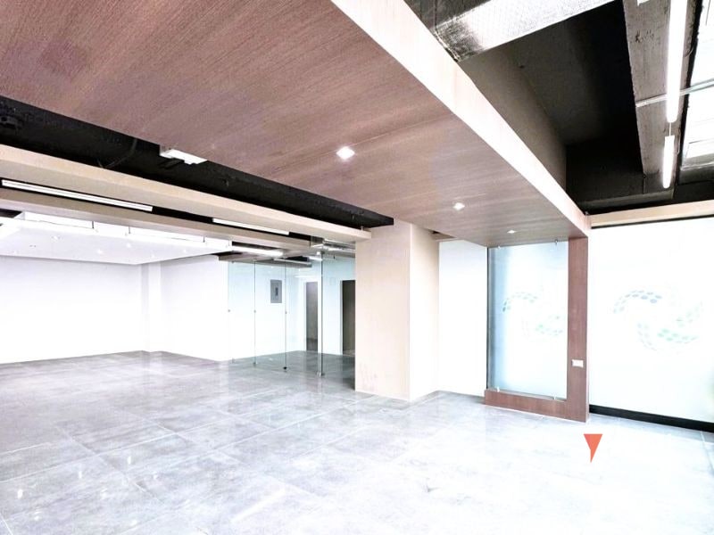 ALQUILER OFICINA ZONA 14, EUROPLAZA - 8