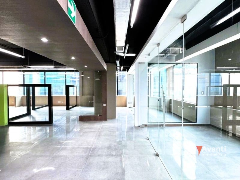 ALQUILER OFICINA ZONA 14, EUROPLAZA - 11
