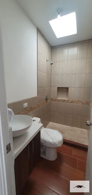 EN VENTA CASA NUEVA ZONA 16 HACIENDA REAL DENTRO DE CONDOMINIO — Casa en Venta en Hacienda Real, Zona 16, Guatemala, Ciudad — foto 10 de 15