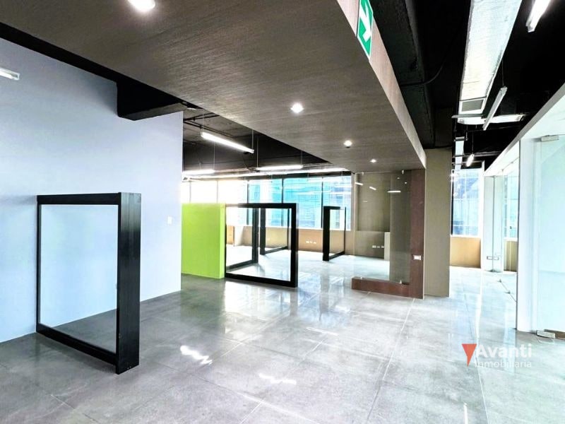 ALQUILER OFICINA ZONA 14, EUROPLAZA - 10