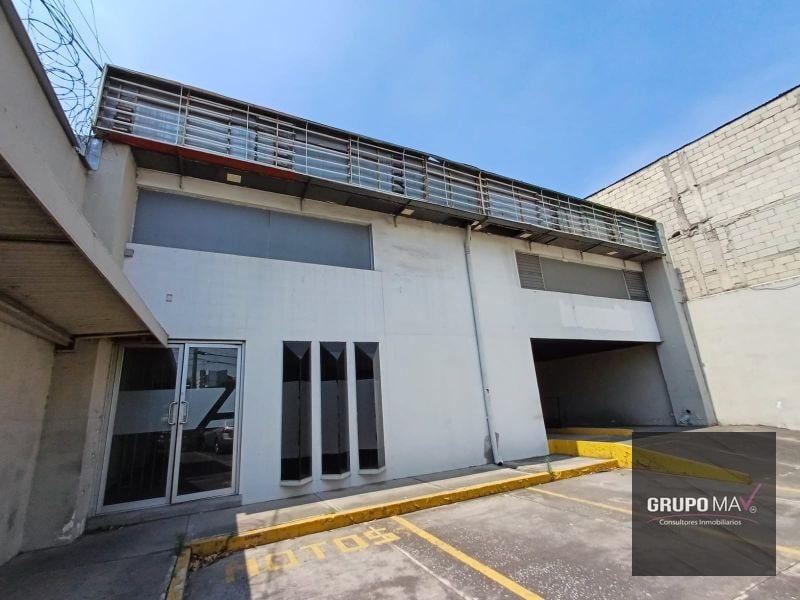 Casa Comercial Zona 6 - 7