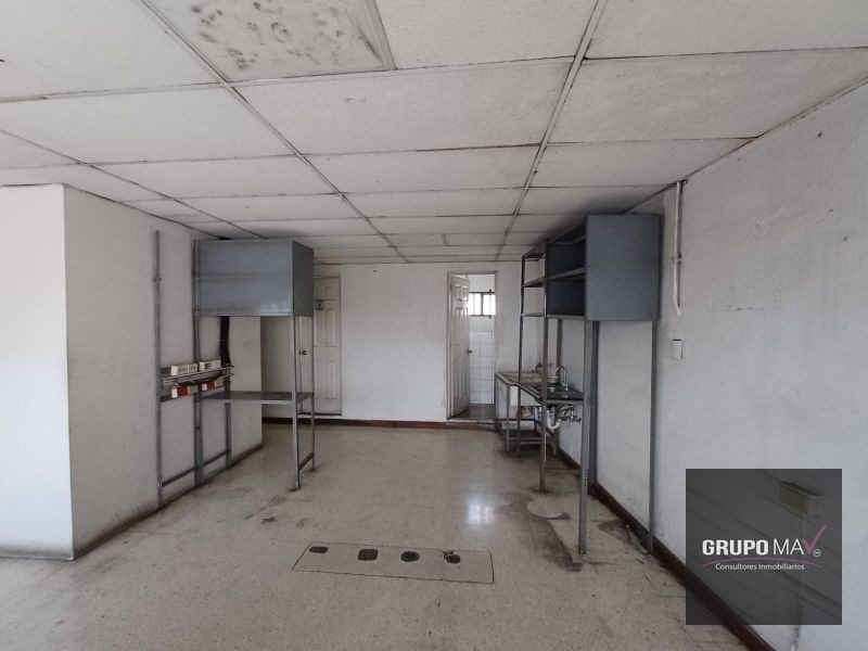 Casa Comercial Zona 6 - 10