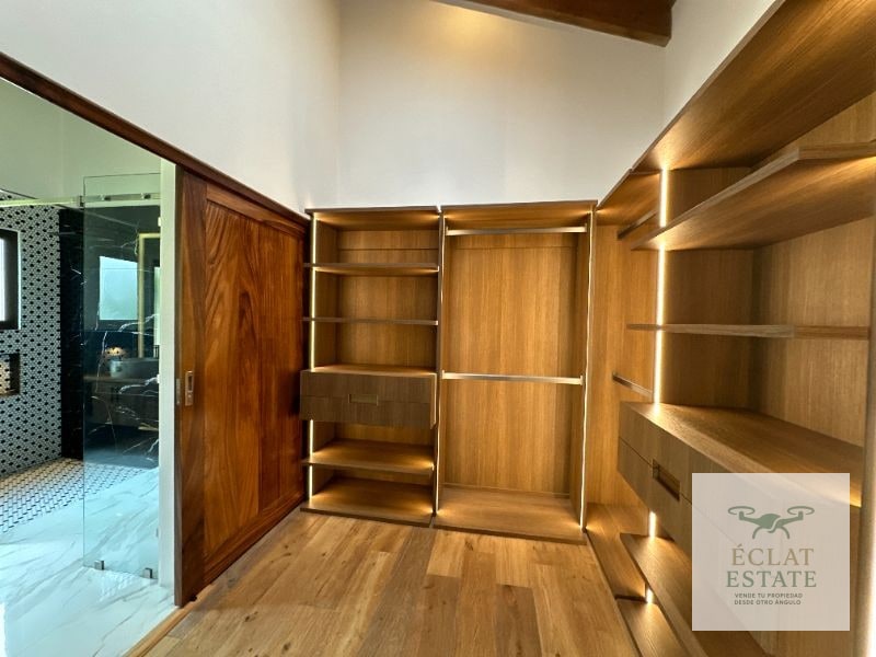 Casa en Venta en Los Franciscanos, Antigua Guatemala: Lujo y Confort - 5