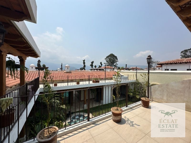 Casa en Venta en Los Franciscanos, Antigua Guatemala: Lujo y Confort - 9