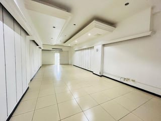 Local Comercial en Pradera en Venta  Zona 10 — Local en Venta en Zona 10, Guatemala, Ciudad — miniatura 1 de 2