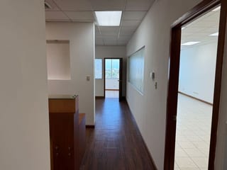 OFICINA TORRE PRADERA 210 M2, ZONA 10 — Oficina en Alquiler en Zona Pradera, Zona 10, Guatemala, Ciudad — miniatura 3 de 10