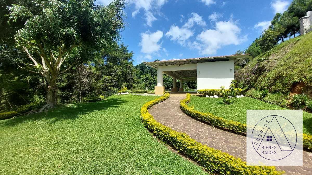 Carr.Salvador Bosques de Vilaverde se vende terreno  — Terreno en Venta en Bosques de Villa Verde, Carretera a El Salvador, Guatemala, Ciudad — foto 4 de 9