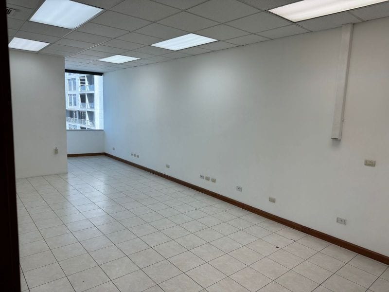 OFICINA TORRE PRADERA 210 M2, ZONA 10 — Oficina en Alquiler en Zona Pradera, Zona 10, Guatemala, Ciudad — foto 8 de 10