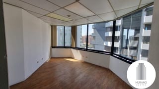 Oficina en renta en Edificio Murano Center zona 10 — Oficina en Alquiler en Zona 10, Guatemala, Ciudad — miniatura 3 de 9