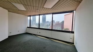 Oficina en renta Edificio Murano Center zona 10 — Oficina en Alquiler en Murano Center, Zona 10, Guatemala, Ciudad — miniatura 4 de 7