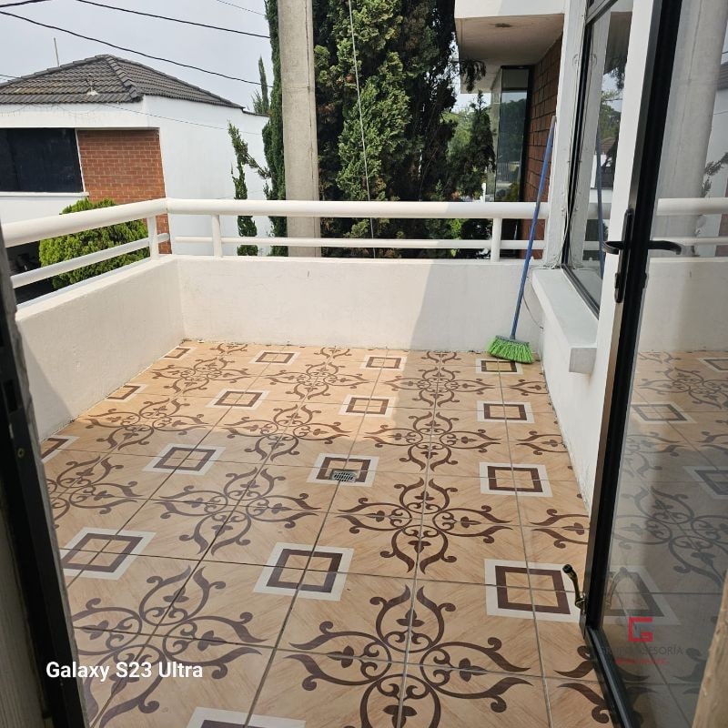 Moderna casa en venta en Jardines de Las Dalias zona 3, Mixco - 10