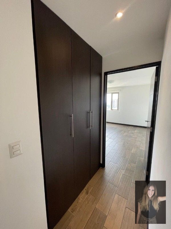 Apartamento en renta Edificio Verona zona 10 — Apartamento en Alquiler en Zona 10, Guatemala, Ciudad — foto 9 de 15