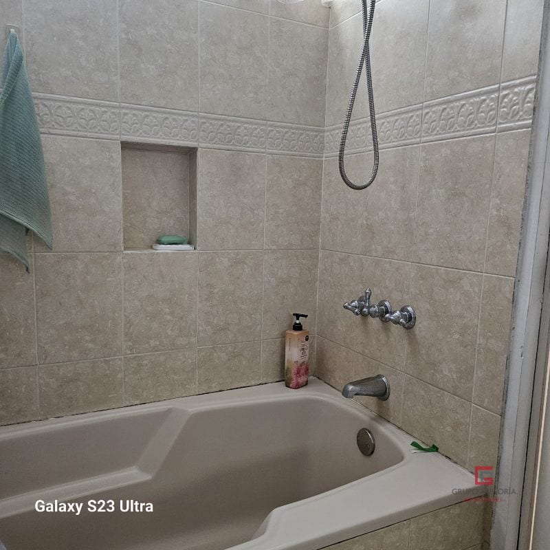 Moderna casa en venta en Jardines de Las Dalias zona 3, Mixco — Casa en Venta en Zona 3 Mixco, Guatemala, Ciudad — foto 5 de 17