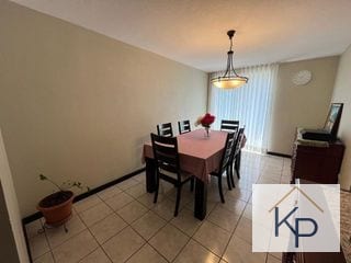 Bonita casa en venta carretera a san José Pinula — Casa en Venta en Carretera a El Salvador, Guatemala, Ciudad — miniatura 3 de 16