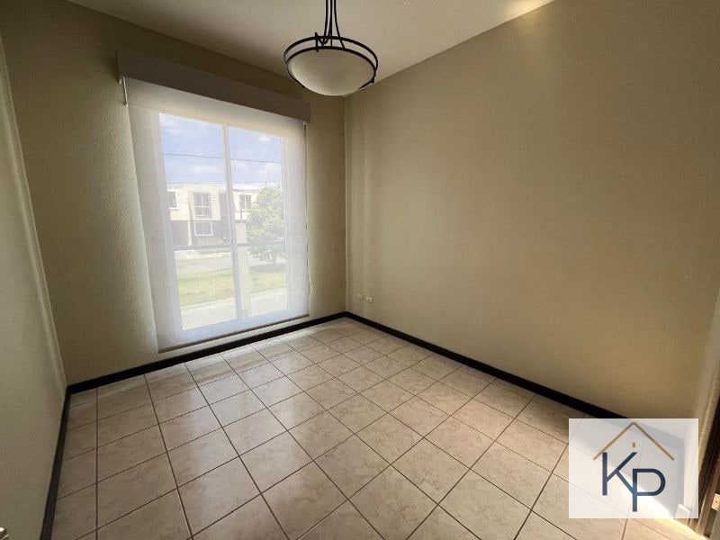 Bonita casa en venta carretera a san José Pinula - 8
