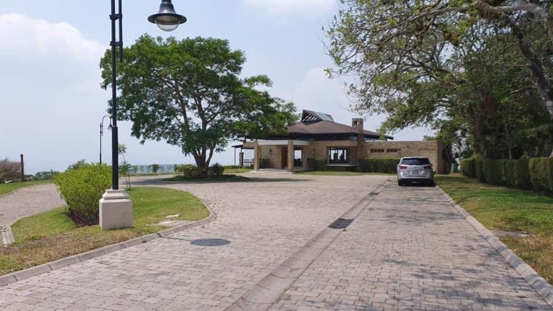 VENTA TERRENO EN SANTA ELENA DEL LAGO.  Km. 32 SANTA ELENA BARILLAS — Terreno en Venta en Santa Elena Barillas, Guatemala, Ciudad — foto 10 de 16