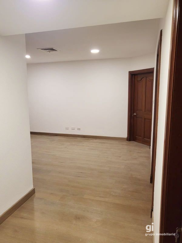 Apartamento totalmente remodelado en renta, excelente ubicación, zona 14 - 7