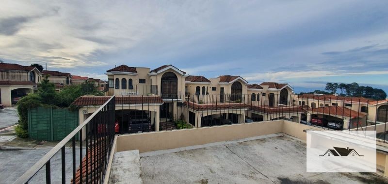 En Venta Casa Zona 16, Villas Suiza — Casa en Venta en Zona 16, Guatemala, Ciudad — foto 11 de 16
