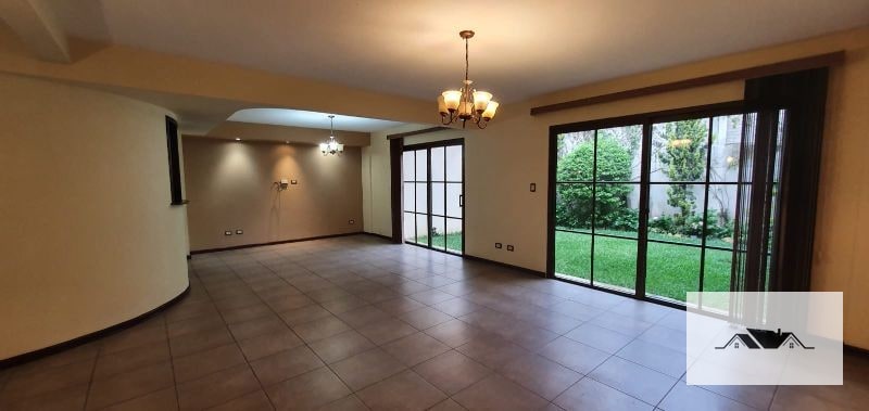 En Venta Casa Zona 16, Villas Suiza — Casa en Venta en Zona 16, Guatemala, Ciudad — foto 4 de 16