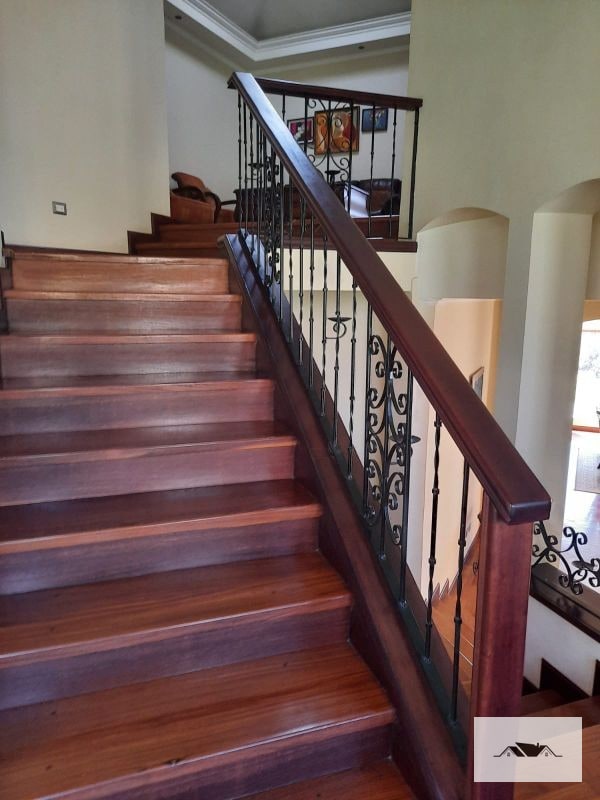EN RENTA Y VENTA AMPLIA CASA ZONA 15 VH2 CON PERGOLA Y JARDIN — Casa en Alquiler en Vista Hermosa II, Zona 15, Guatemala, Ciudad — foto 10 de 17