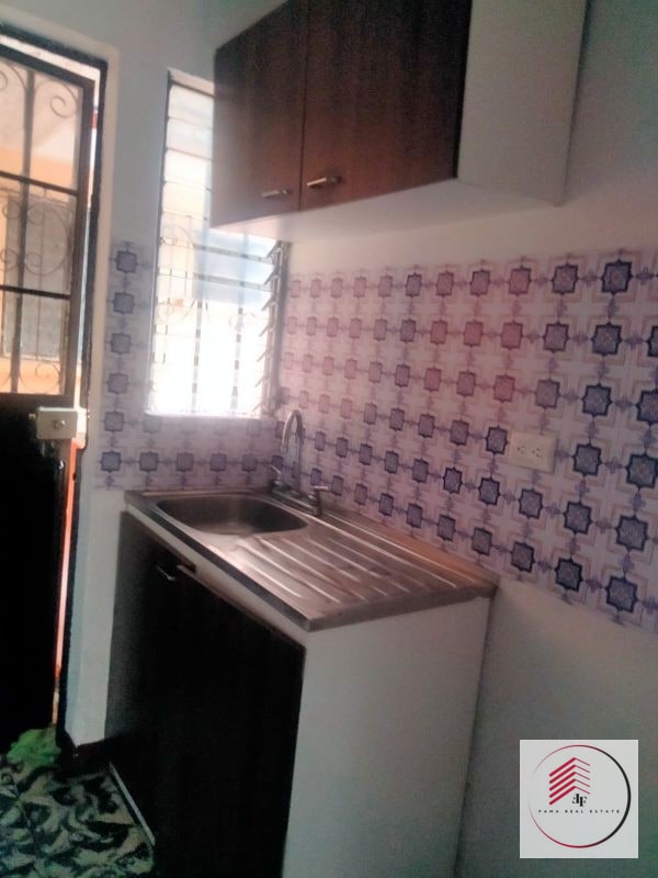 SE RENTA LINDA CASA EN MONTERREAL ZONA 4 DE MIXCO — Casa en Alquiler en Zona 4 Mixco, Guatemala, Ciudad — foto 2 de 17