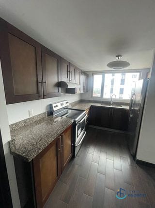 Apartamento zona 14, Edificio Attica. — Apartamento en Alquiler en Zona 14, Guatemala, Ciudad — miniatura 2 de 7