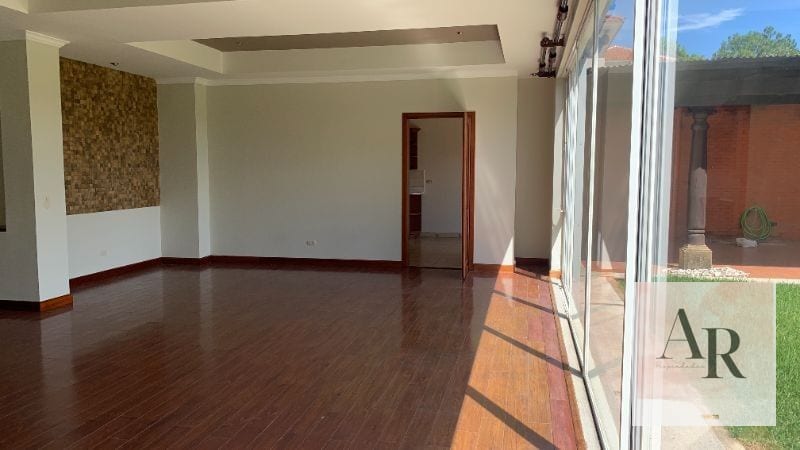 Casa en venta carretera a El Salvador — Casa en Venta en Portal del Bosque, Carretera a El Salvador, Guatemala, Ciudad — foto 3 de 4