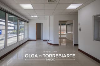 Oficina en Casa Veranda, zona 10 — Oficina en Alquiler en Zona 10, Guatemala, Ciudad — miniatura 9 de 16