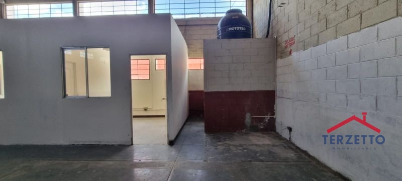BODEGA ZONA 13 - 11