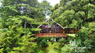 Casa en venta en condominio por Bellas Luces, rodeada de naturaleza. — Casa en Venta en Santa Catarina Pinula, Guatemala, Ciudad — miniatura 1 de 8