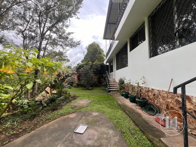 RENTA DE CASA EN ZONA 15 - 11