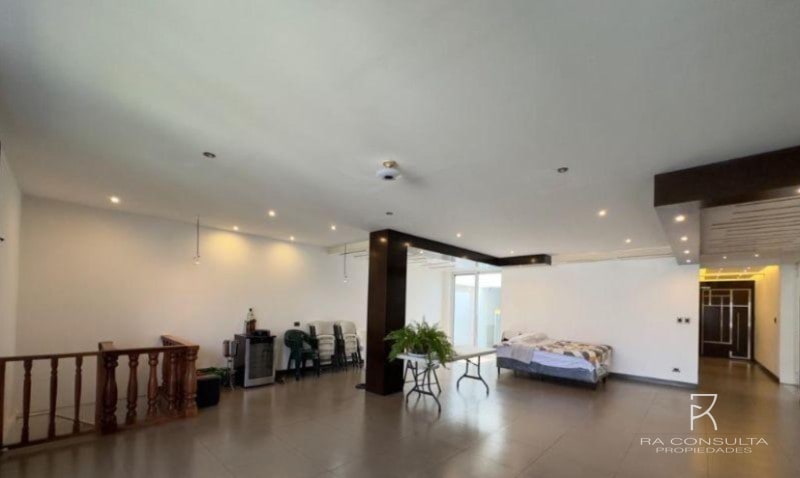 Venta Casa en zona 15 vista hermosa 1 - 5