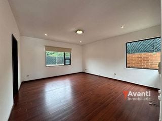 Venta Casa Carretera a el Salvador, un Nivel — Casa en Venta en Carretera a El Salvador, Guatemala, Ciudad — miniatura 5 de 15