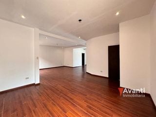 Venta Casa Carretera a el Salvador, un Nivel — Casa en Venta en Carretera a El Salvador, Guatemala, Ciudad — miniatura 1 de 15